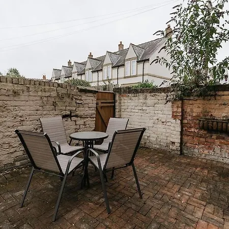 High Saint Cottage - 3 Bedroom Home In The Heart Of Ripon, North Yorkshire