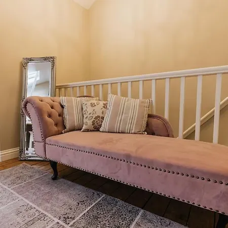 High Saint Cottage - 3 Bedroom Home In The Heart Of Ripon, North Yorkshire