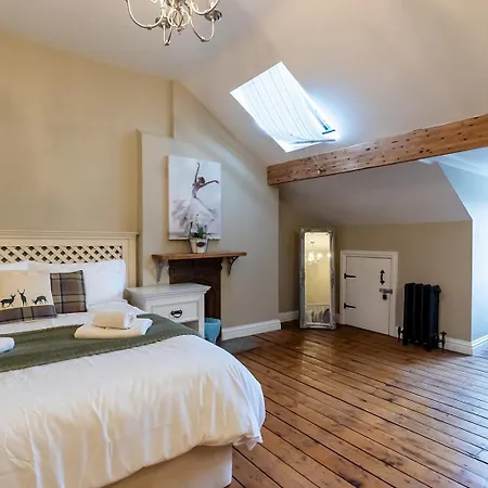 High Saint - Stunning 3 Bed Located In Ripon, North Yorkshire